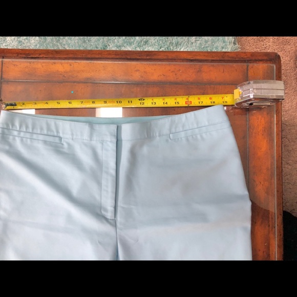 💙💙LIGHT BLUE CAPRIS PANT💙💙 - Picture 9 of 13